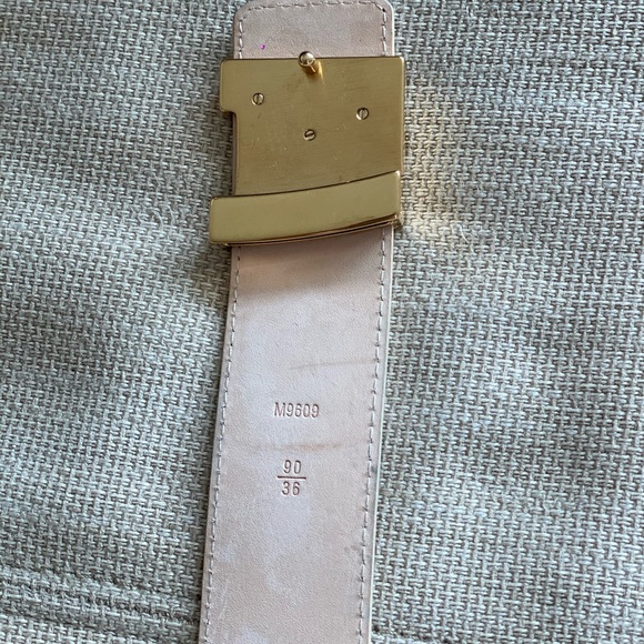 Men’s  LV belt - Picture 2 of 5